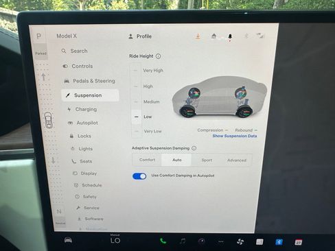 Used 2022 Tesla Model X image 37