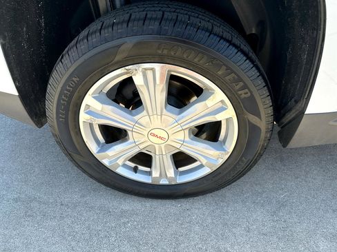 Used 2017 GMC Terrain SLE image 5