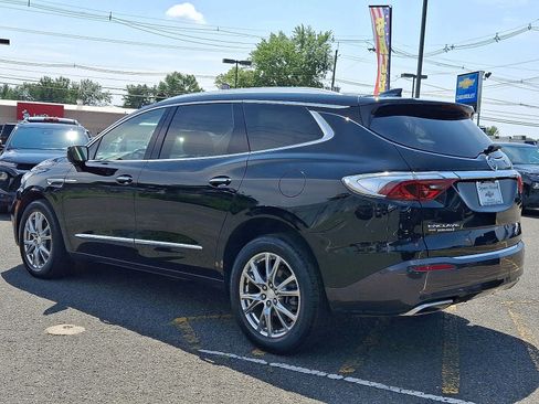 Used 2022 Buick Enclave Premium w/ Experience Buick Package AWD/4WD image 4