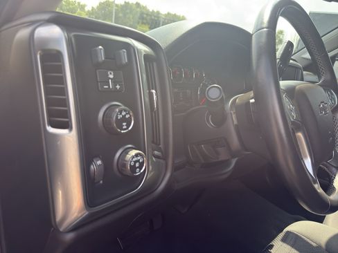 Used 2015 Chevrolet Silverado 2500 LT w/ LT Convenience Package AWD/4WD image 12