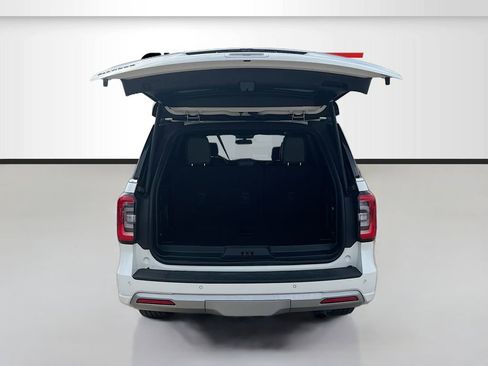 Used 2024 Ford Expedition Platinum AWD/4WD image 28