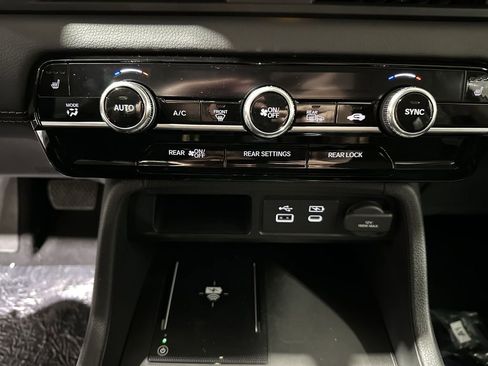 New 2025 Honda Pilot TrailSport image 16