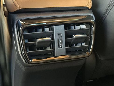 Used 2025 Lexus NX 250 FWD w/ Accessory Package (Z2) image 14