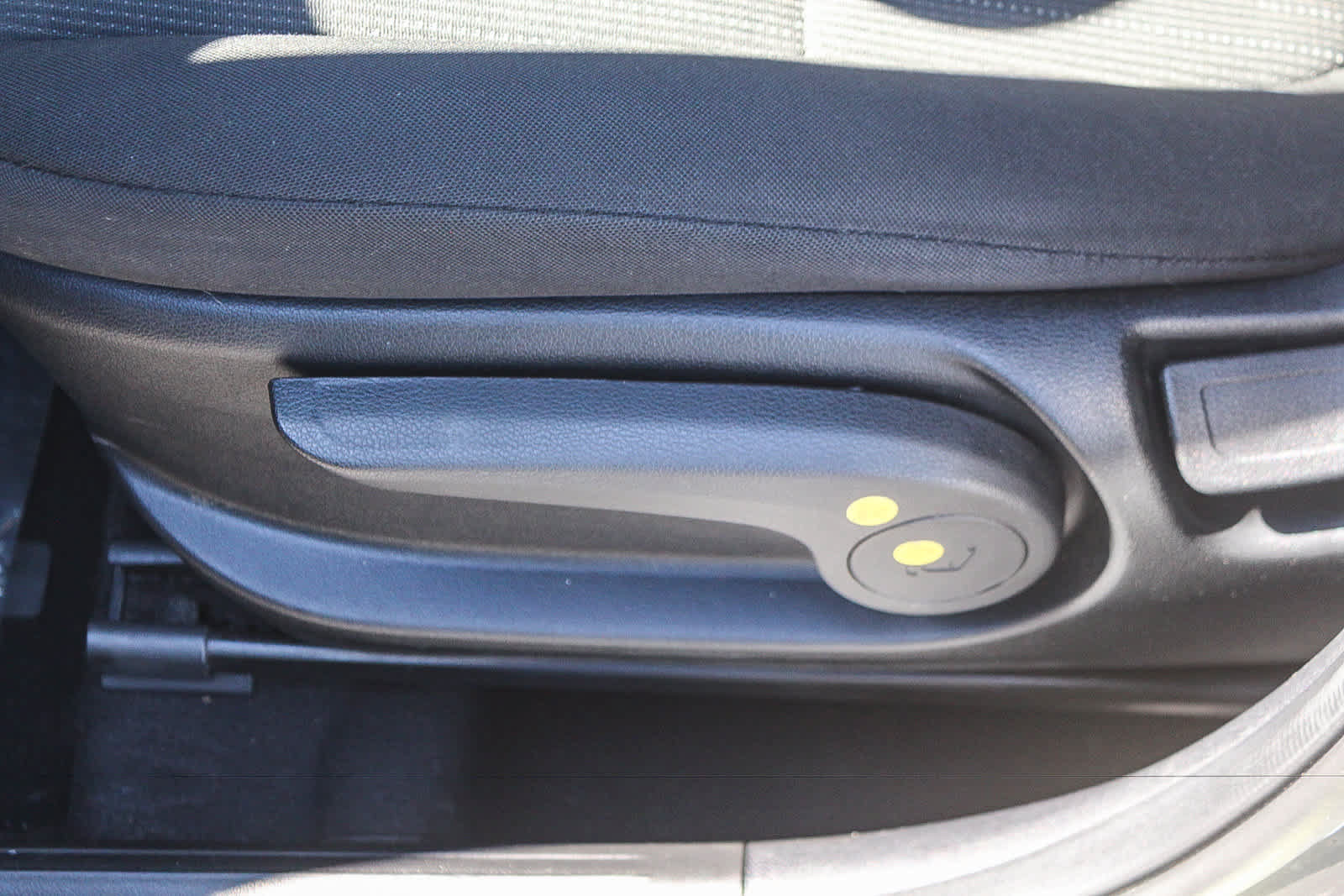 Used 2020 Hyundai Venue SE FWD image 27