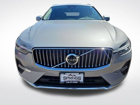 Used 2023 Volvo XC60 B5 Plus AWD/4WD image 8