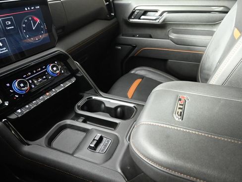 Used 2025 GMC Sierra 3500 AT4 AWD/4WD image 33