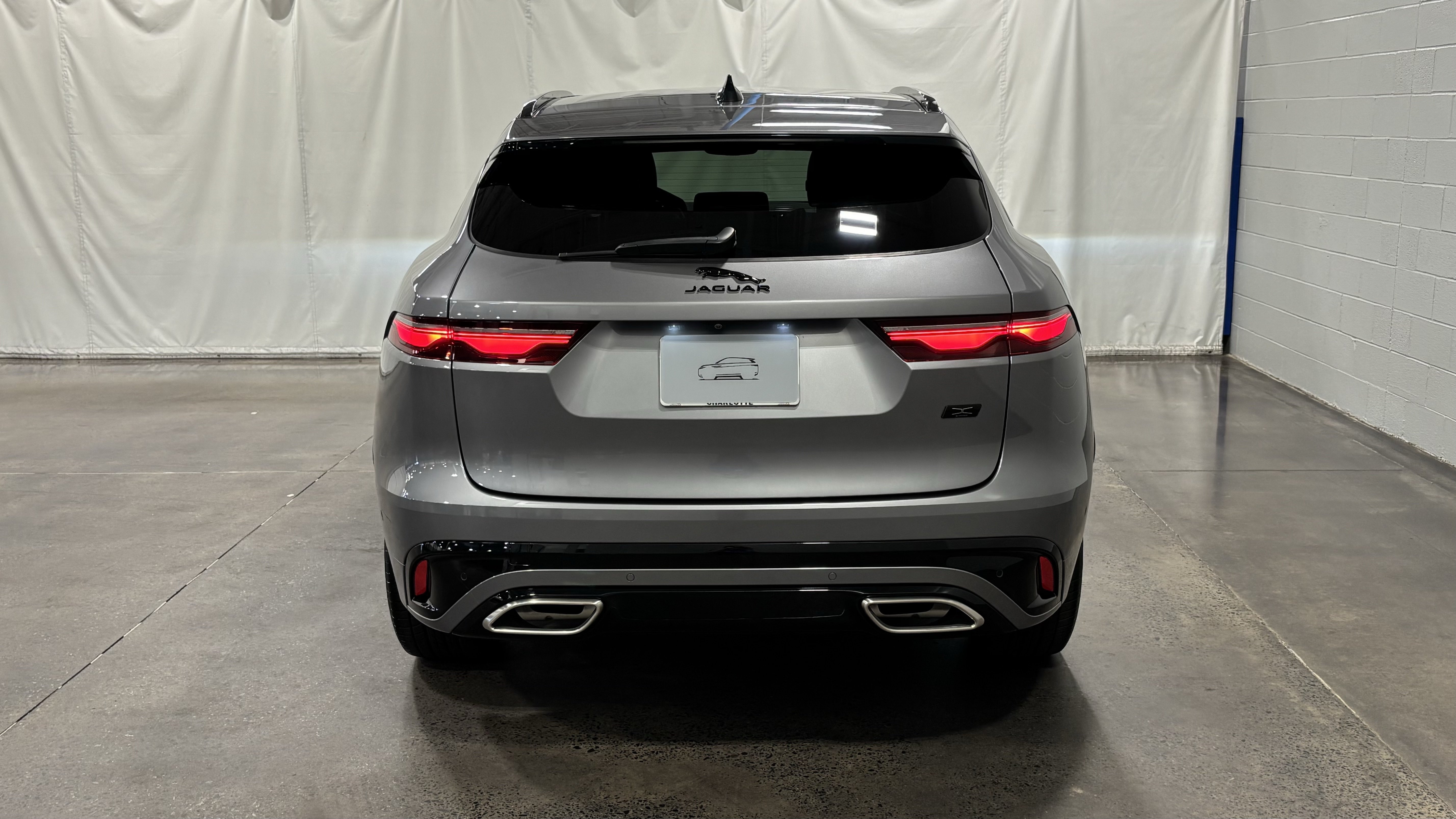 New 2026 Jaguar F-PACE R-Dynamic S AWD/4WD image 8