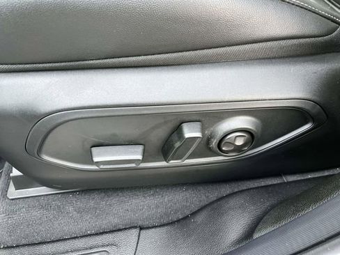 New 2025 Jeep Grand Cherokee L Limited w/ Black Appearance Package image 21