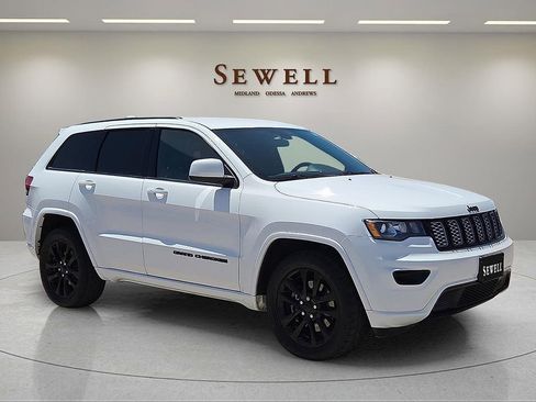 Used 2021 Jeep Grand Cherokee Laredo X RWD image 6