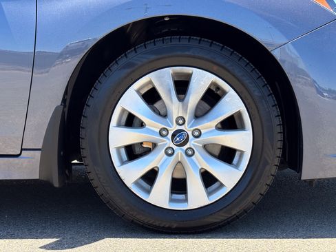 Used 2015 Subaru Legacy 2.5i Premium AWD/4WD image 10