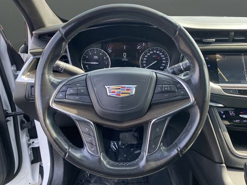 Used 2019 Cadillac XT5 Platinum AWD/4WD image 21