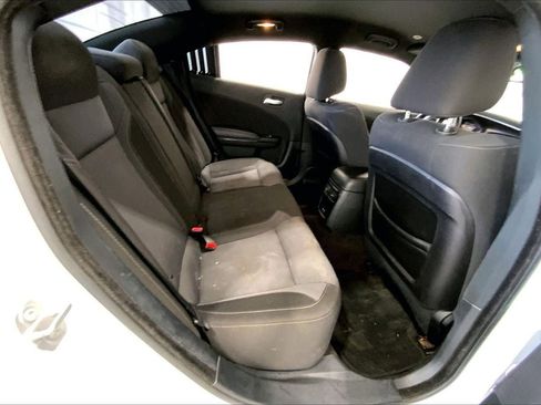 Used 2018 Dodge Charger R/T w/ Blacktop Package image 24