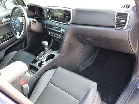 Used 2022 Kia Sportage EX image 10
