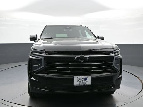 Used 2026 Chevrolet Suburban RST w/ Comfort Package AWD/4WD image 2