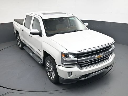 Used 2018 Chevrolet Silverado 1500 High Country image 30