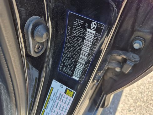 Used 2024 Toyota Corolla LE FWD image 25