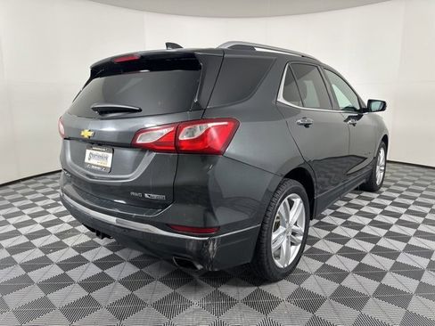 Used 2018 Chevrolet Equinox Premier image 4