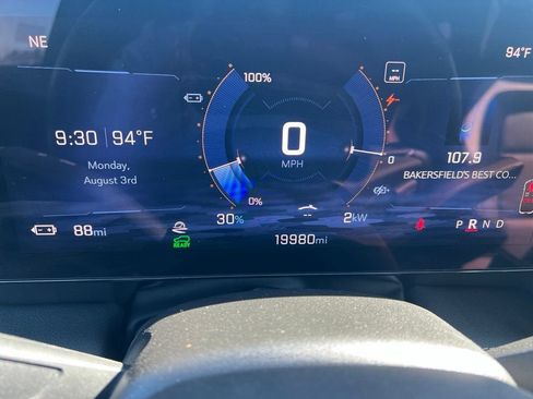 Used 2024 Chevrolet Blazer EV LT AWD/4WD image 17