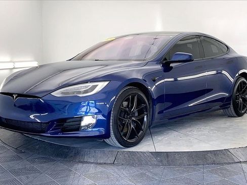 Used 2020 Tesla Model S Long Range Plus image 2