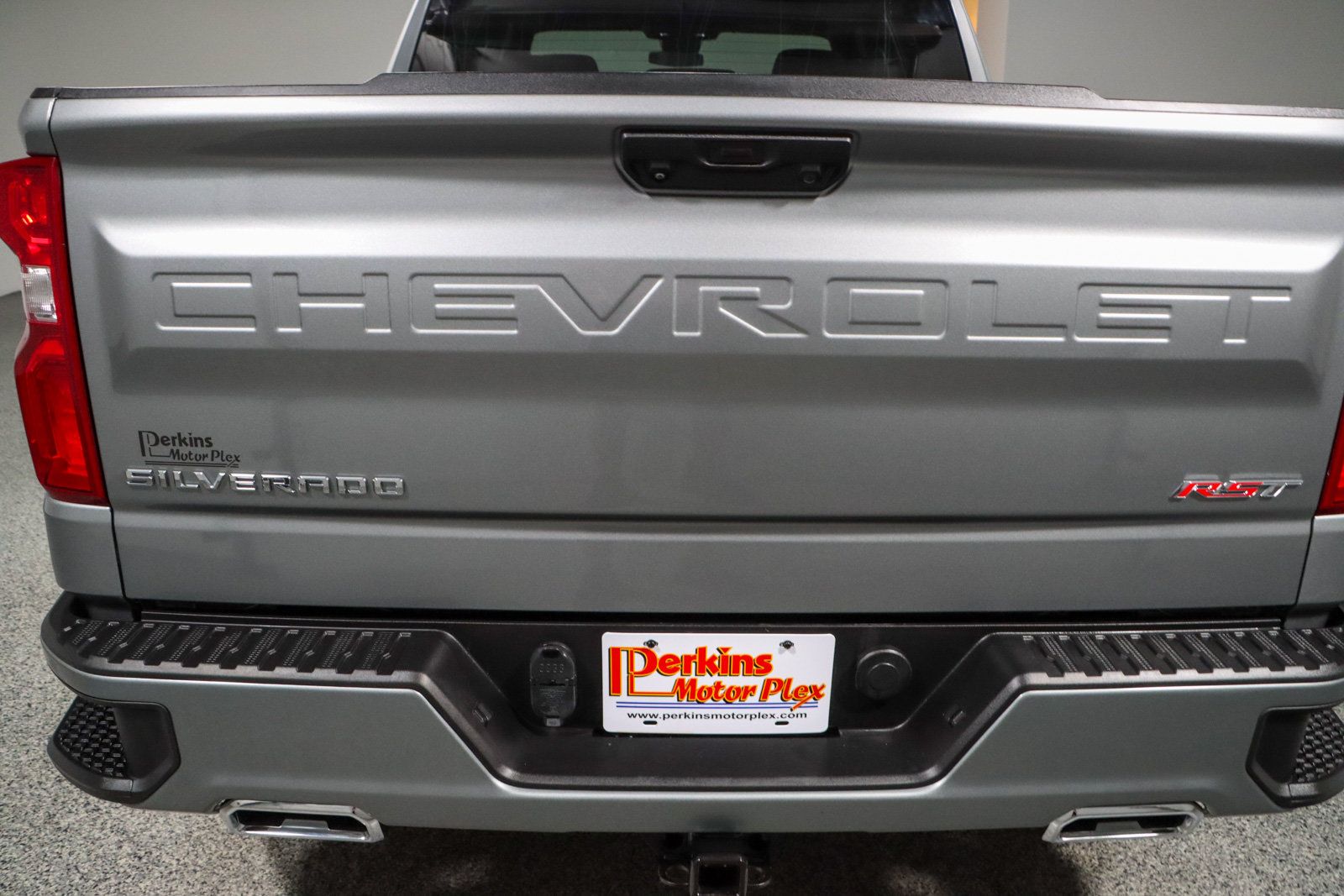 Used 2023 Chevrolet Silverado 1500 RST AWD/4WD image 8