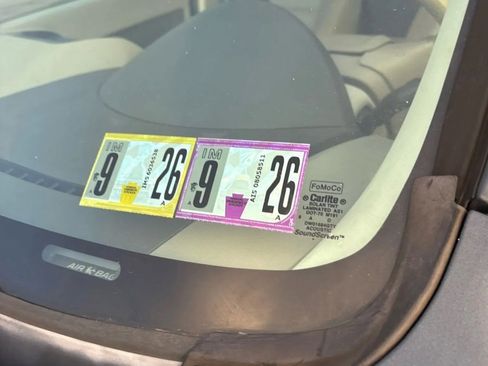 Used 2009 Ford Escape 2WD Hybrid image 4