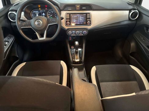 Used 2020 Nissan Versa SV w/ Trunk Package image 17