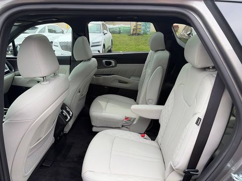Used 2026 Kia Sorento SX Prestige AWD/4WD image 19