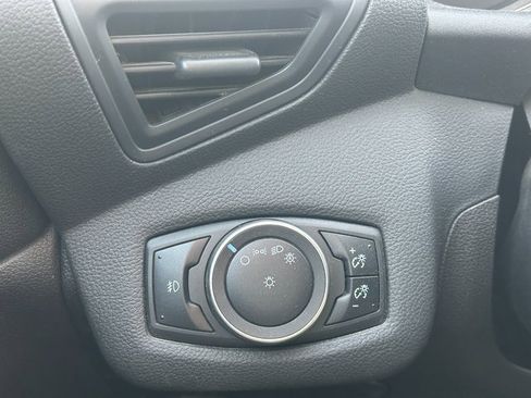 Used 2015 Ford Escape SE image 25