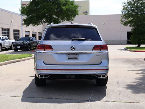 Used 2022 Volkswagen Atlas SEL R-Line AWD/4WD image 5