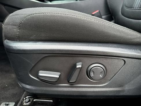 Used 2025 Hyundai Tucson SEL FWD image 12