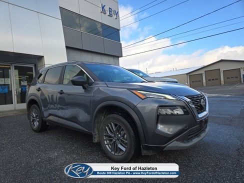 Used 2023 Nissan Rogue S image 1