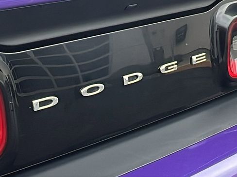 Used 2018 Dodge Challenger R/T image 19