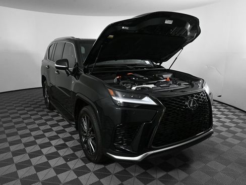 Used 2025 Lexus LX 700h F Sport AWD/4WD image 33