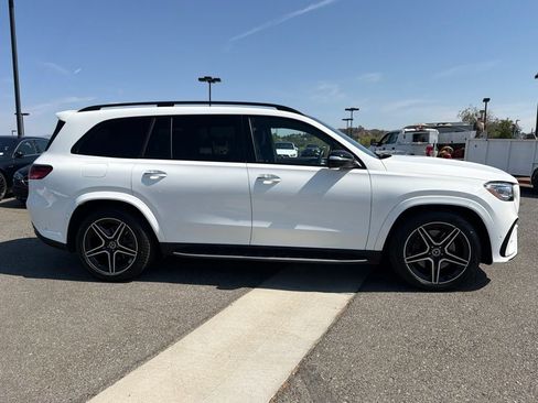 Used 2024 Mercedes-Benz GLS 450 4MATIC image 6