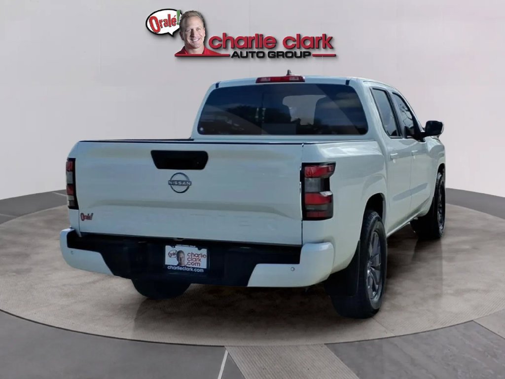 Used 2025 Nissan Frontier SV RWD image 5