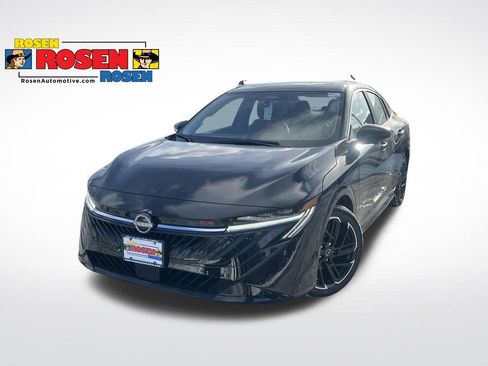 New 2026 Nissan Sentra SR w/ SR Premium Package FWD image 1