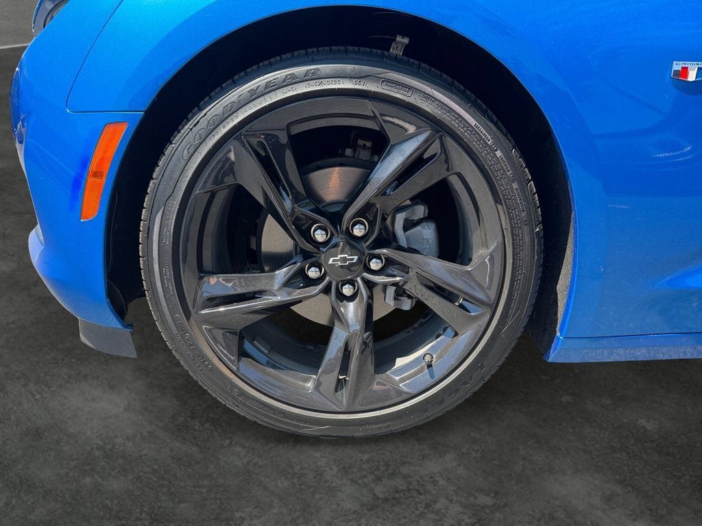 Used 2024 Chevrolet Camaro LT w/ RS Package RWD image 4