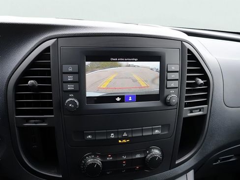 Used 2023 Mercedes-Benz Metris Passenger image 24