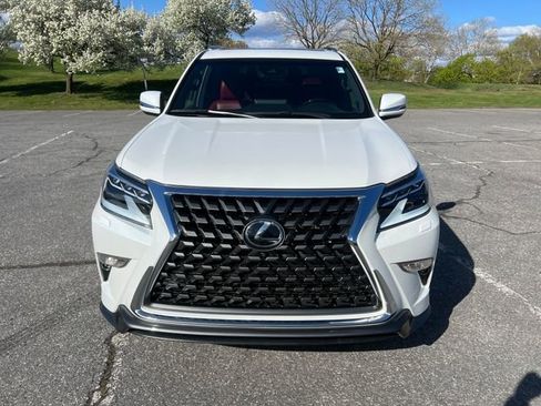 Used 2022 Lexus GX 460 Luxury w/ Sport Design Package AWD/4WD image 3