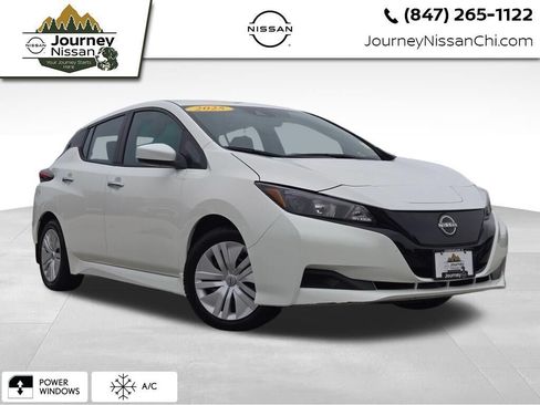 Used 2025 Nissan Leaf S FWD image 1