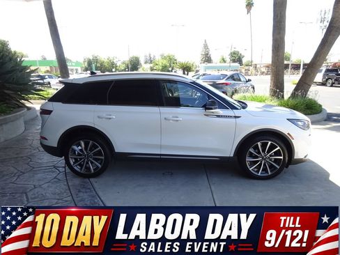 Used 2020 Lincoln Corsair Reserve w/ Beyond Blue Interior Package FWD image 8