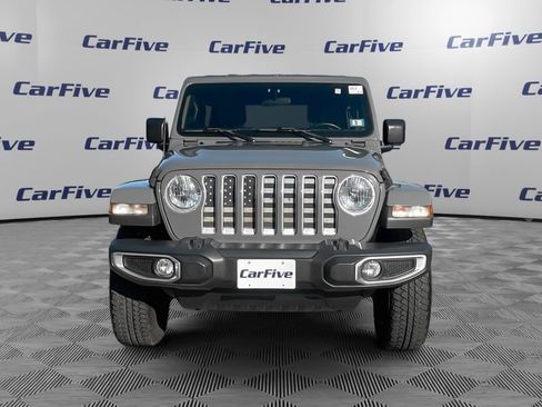 Used 2018 Jeep Wrangler Unlimited Sahara w/ Dual Top Group image 9