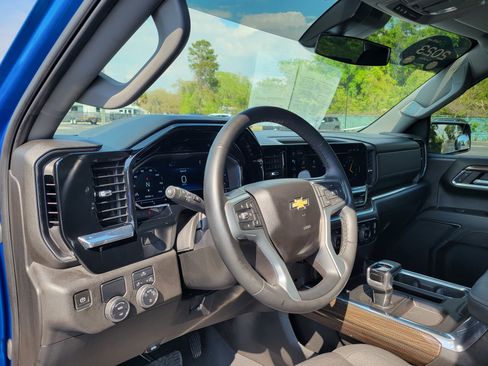 Certified 2023 Chevrolet Silverado 1500 LT w/ Convenience Package II image 31