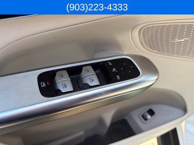 Used 2023 Mercedes-Benz GLC 300 4MATIC image 21