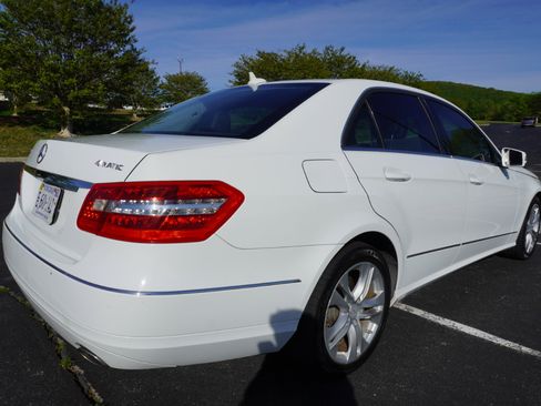 Used 2011 Mercedes-Benz E 350 4MATIC Sedan image 7