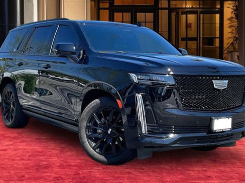 Used 2024 Cadillac Escalade Sport w/ LPO, ONYX Package AWD/4WD image 2