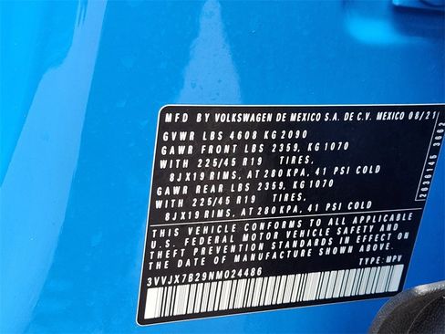 Used 2022 Volkswagen Taos SEL image 32