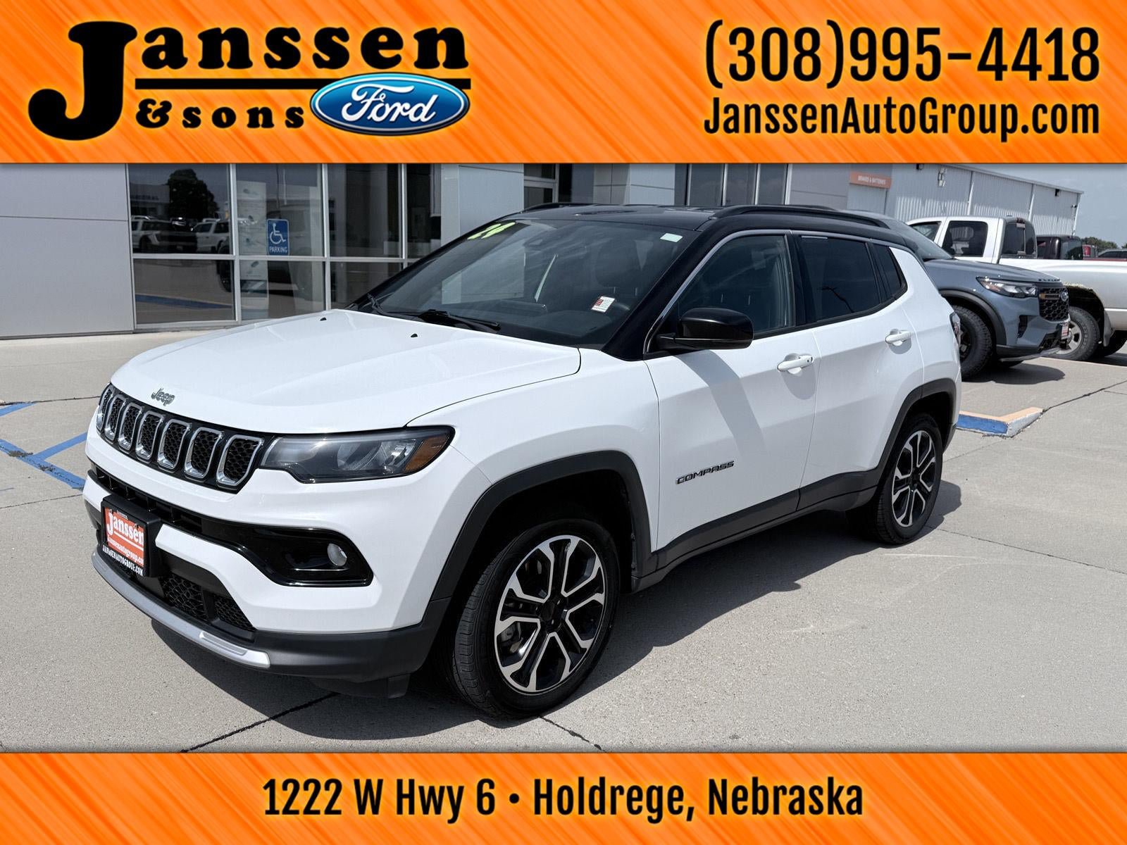 Used 2024 Jeep Compass Limited AWD/4WD image 2