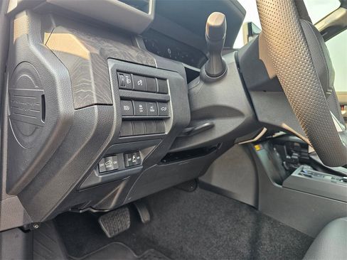 Used 2024 Toyota Tacoma Limited image 21