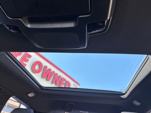 Used 2022 Honda Pilot Black Edition image 42